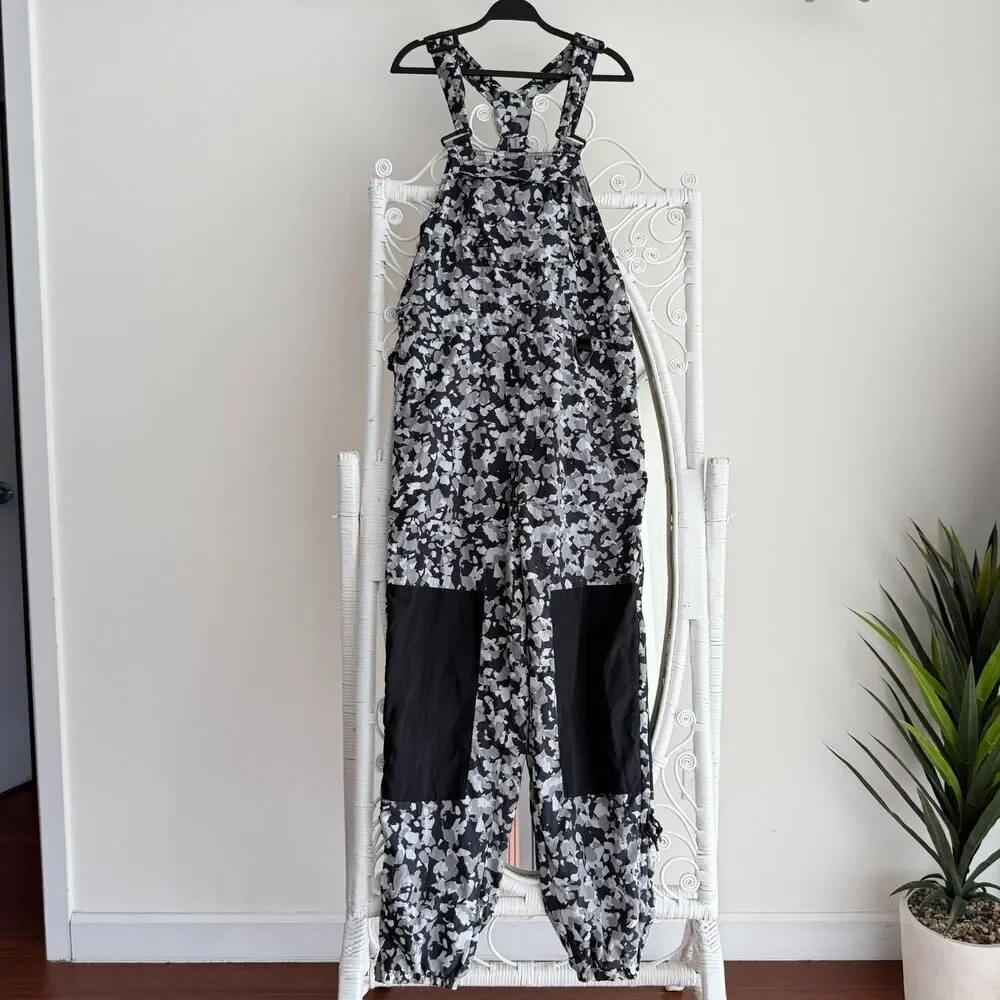 Nike ACG‎ Woven Overalls Mens Large Black White Gray Camo Print AOP CI0417-010
